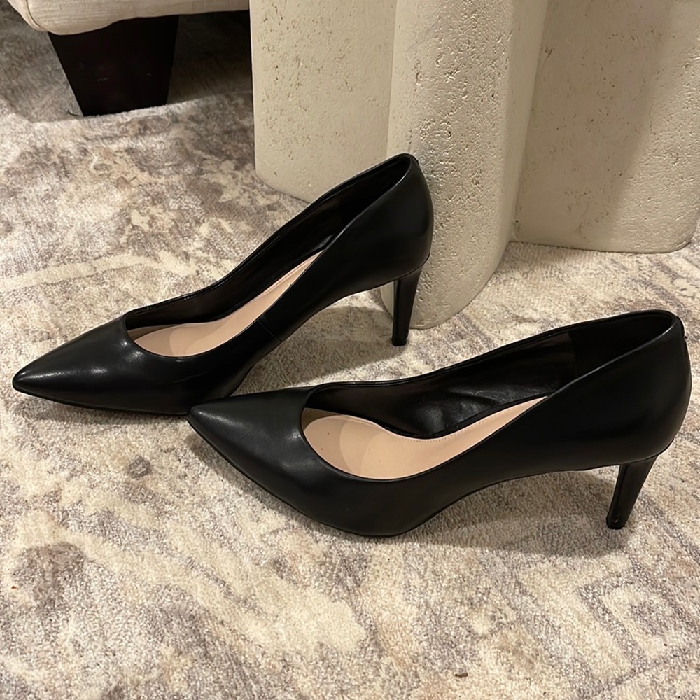 Black Kelly & Katie pumps size 9